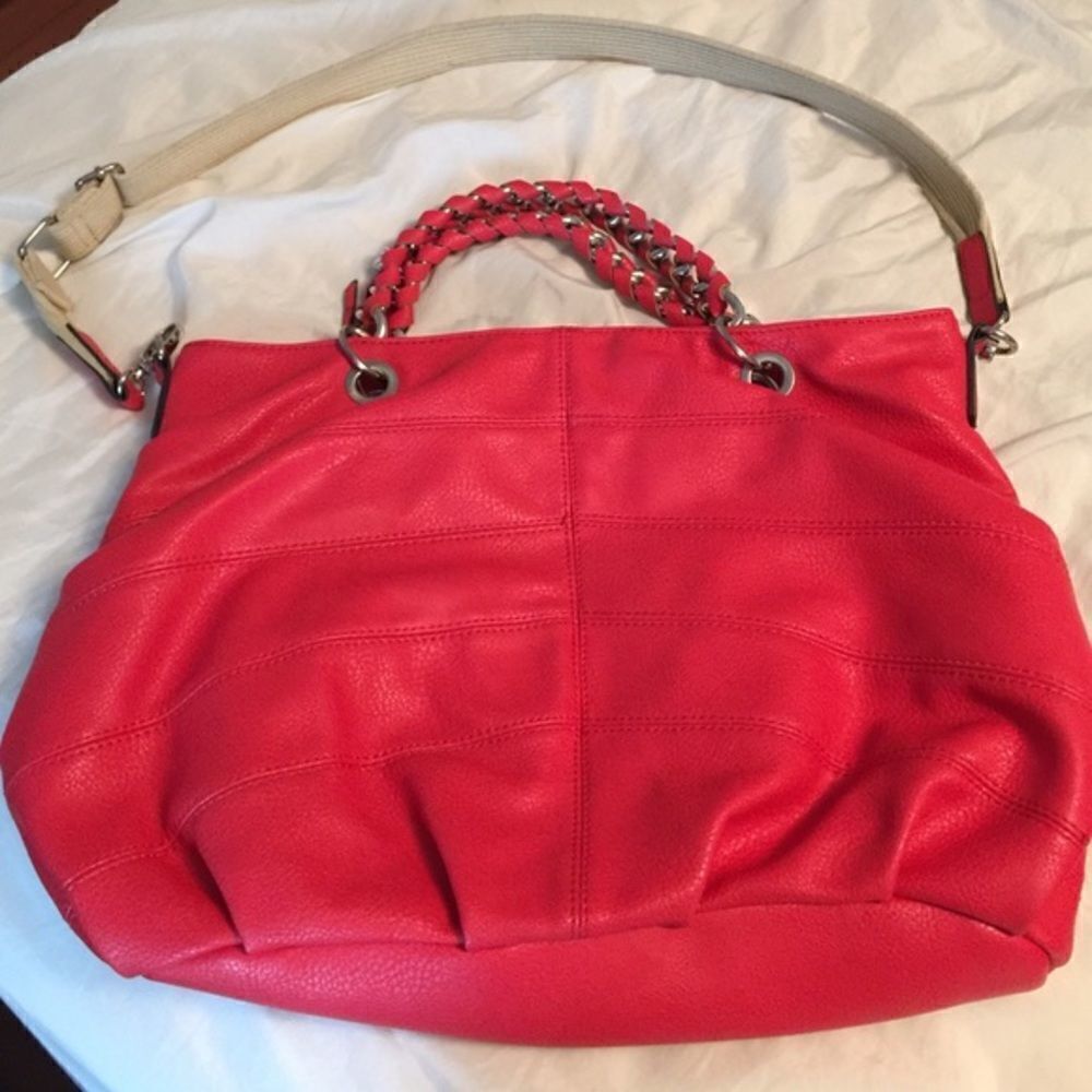 🎉💐Last deal🎉Red handbag 👜